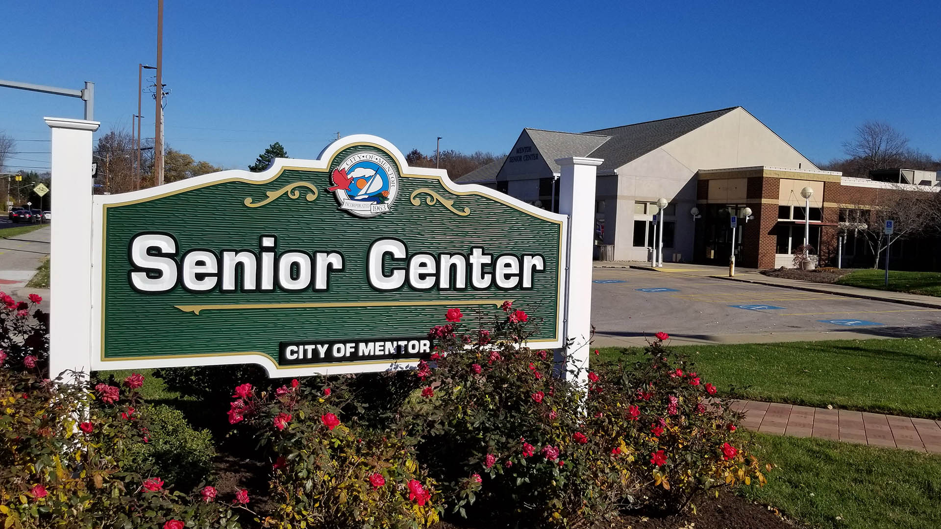 Exterior view of the Mentor Senior Center and Sign.