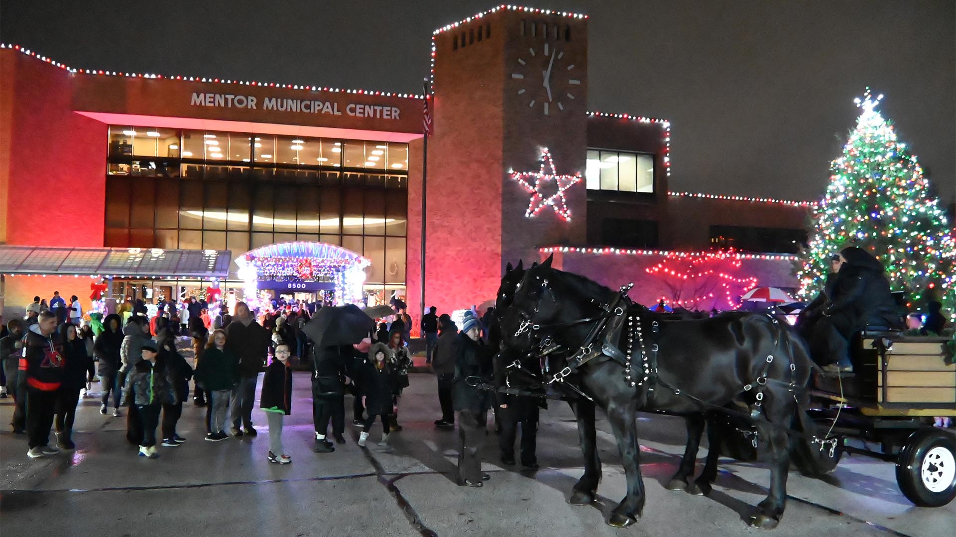 City of Mentor holiday tree lighting event 2023.