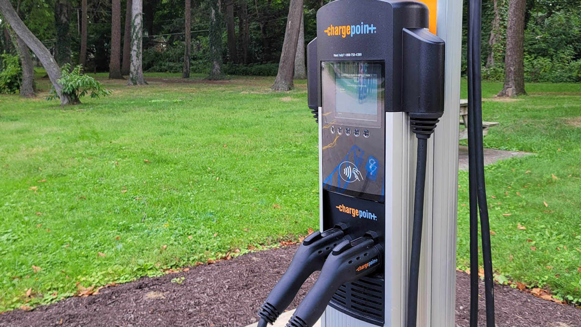 Mentor Garfield Park ChargePoint EV Charging Station
