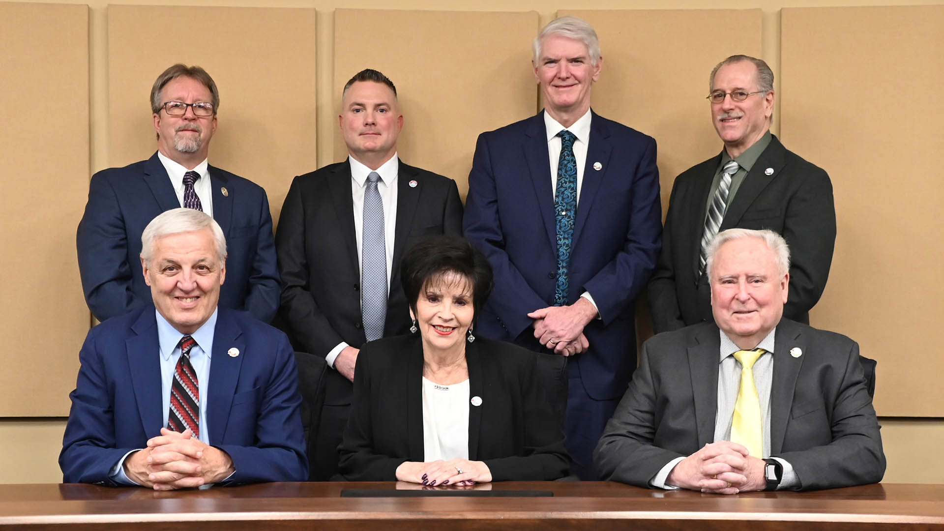 A group photo of the members of Mentor City Council in January 2026.
