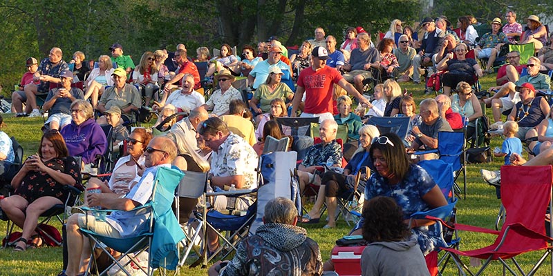 Tunes at the Lagoons Crowd June 2021