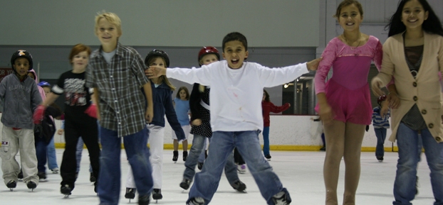skating-at-mentor-ice-arena